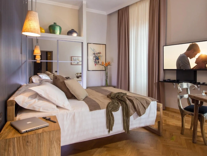 Deluxe Double Suite with balcony