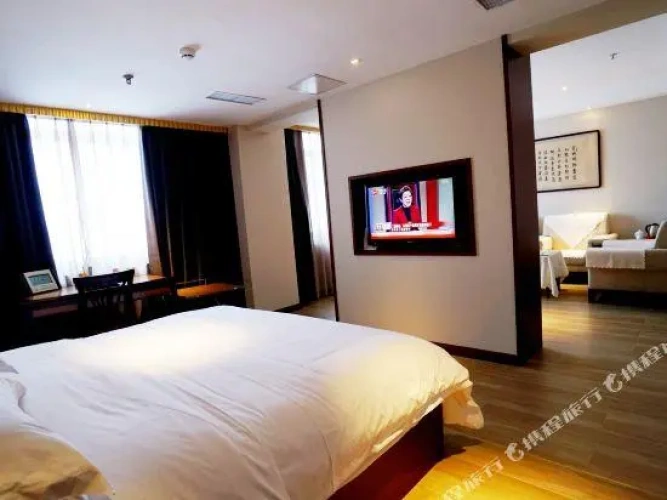 Deluxe Double Suite