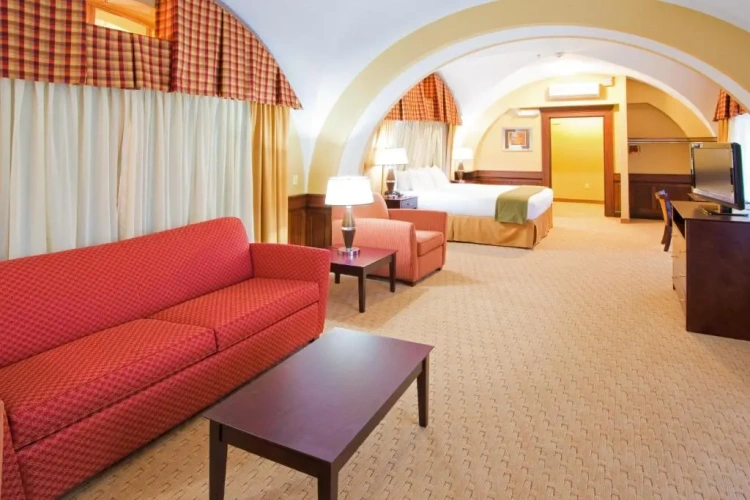 Accessible Double Suite