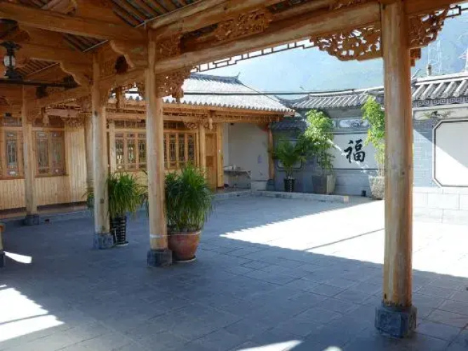 Shenghui Hotel Dali