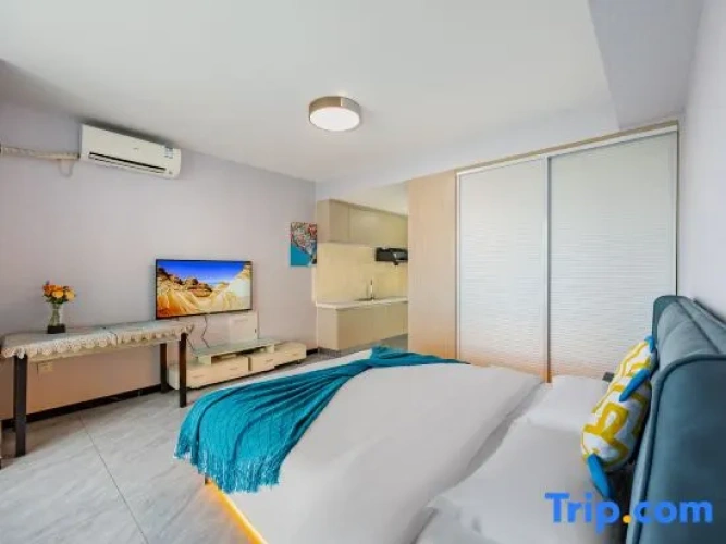 Standard Double room with city view