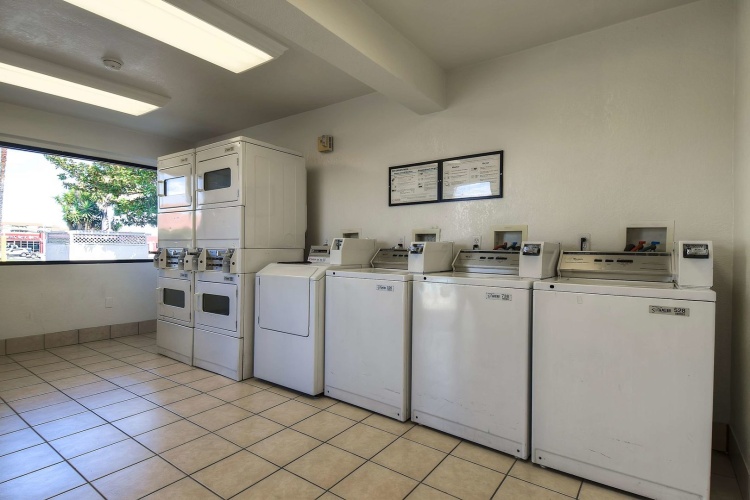 Motel 6 Stanton photo 23