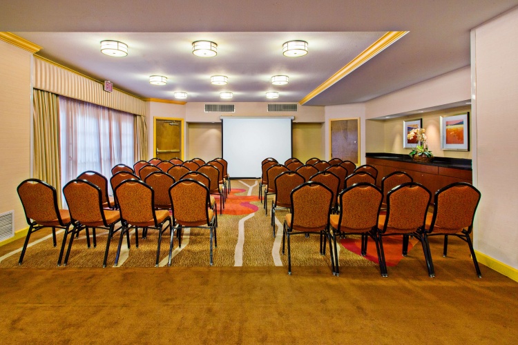Hilton Garden Inn Valencia Six Flags photo 21