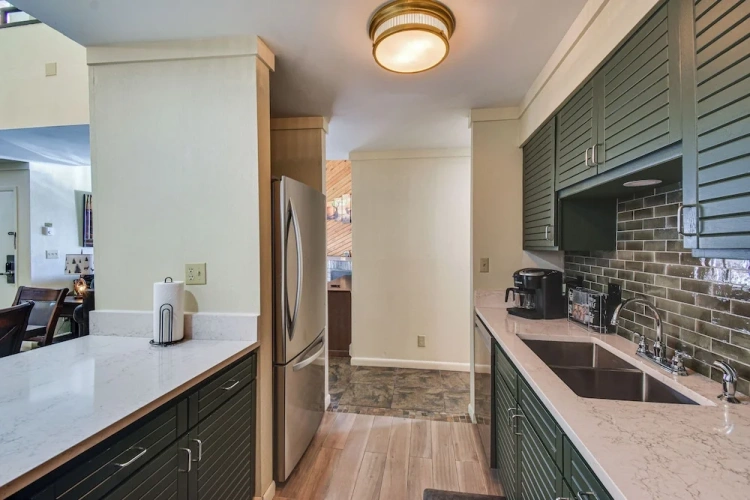 3 Bedrooms Apartment