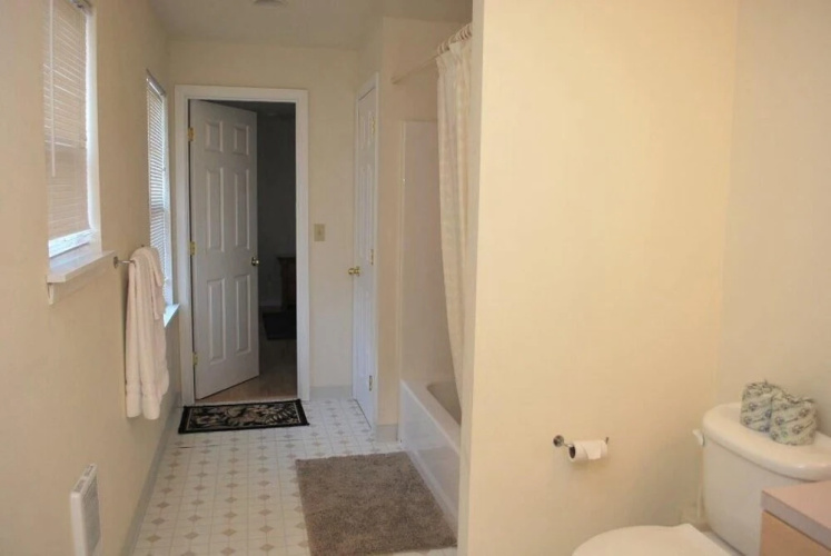 1860 Beach Drive #1