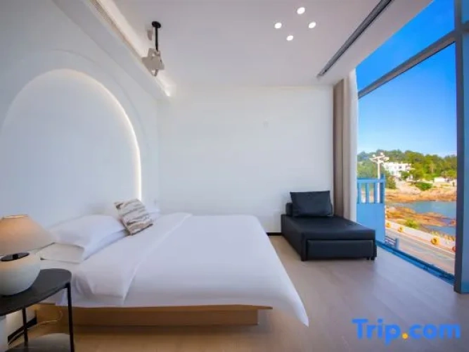 2 Bedrooms Suite with sea view