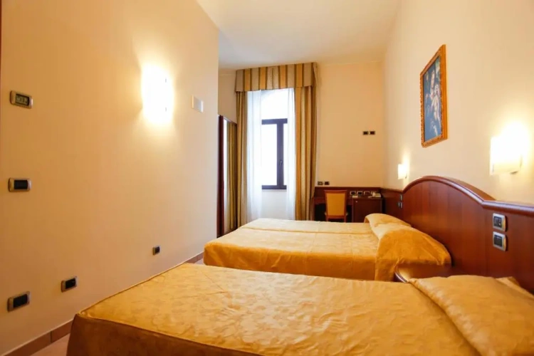 Superior Triple room