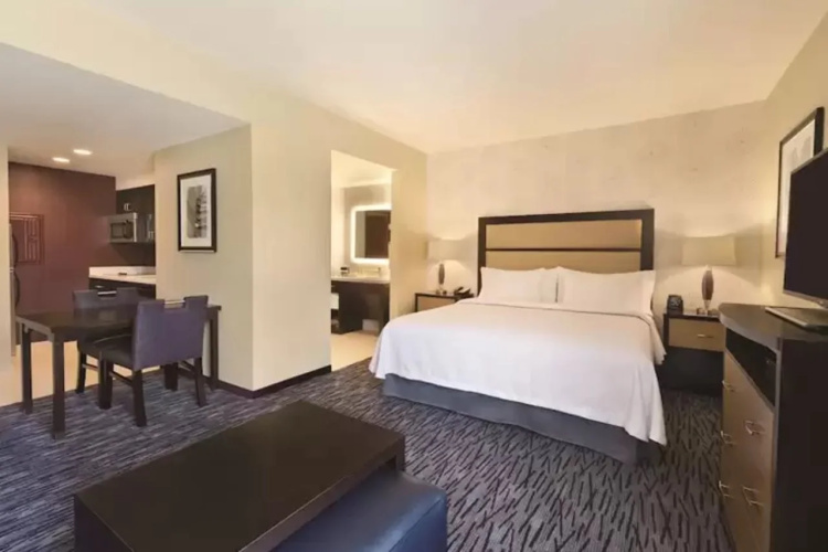 Hampton Inn & Suites San Bernardino