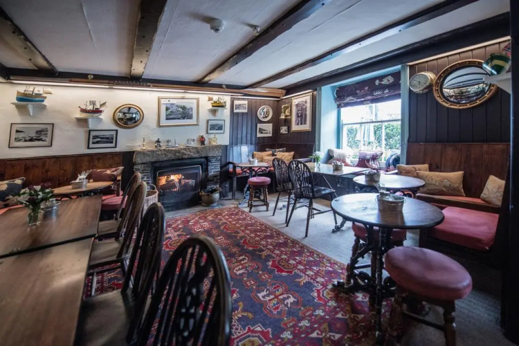 Port Gaverne Hotel