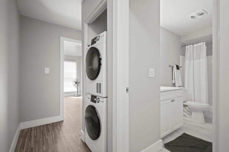 A Unique 2BR 2BA Stay