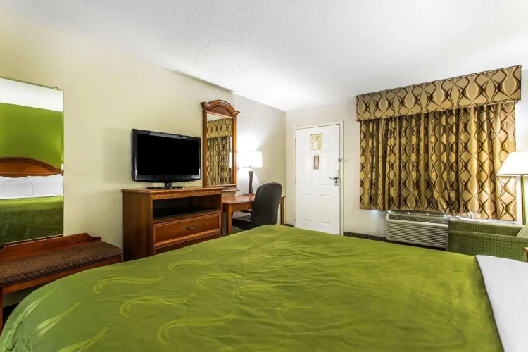 Comfort Inn & Suites