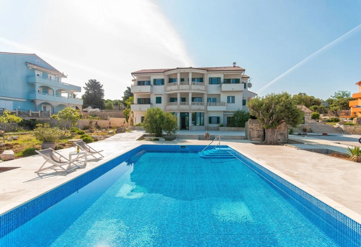 Apartments Ruzmarin