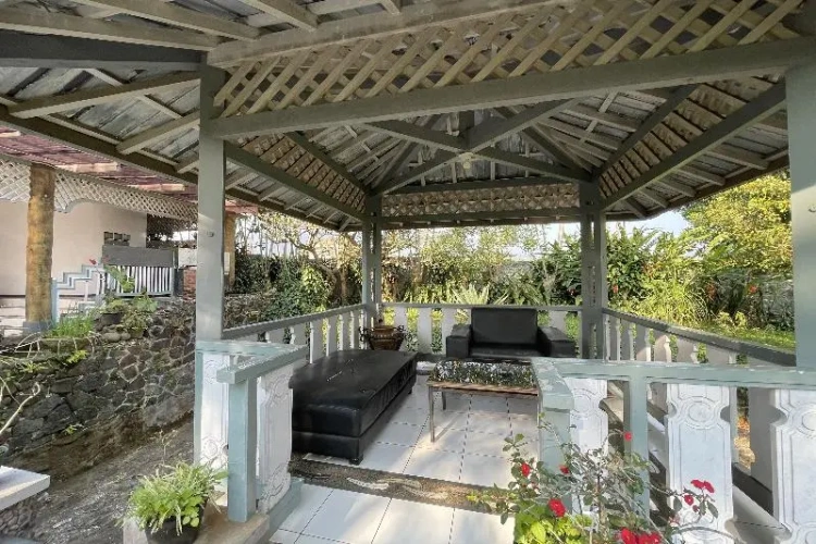 2 Bedrooms Villa with balcony