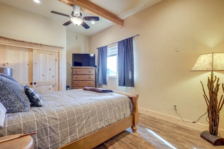 4 Bedrooms Cottage