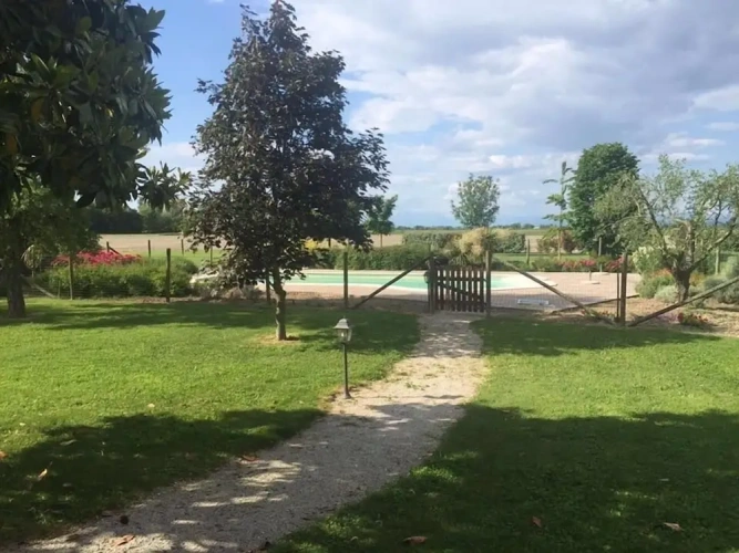 1 Bedroom Apartment with balcony and with garden view