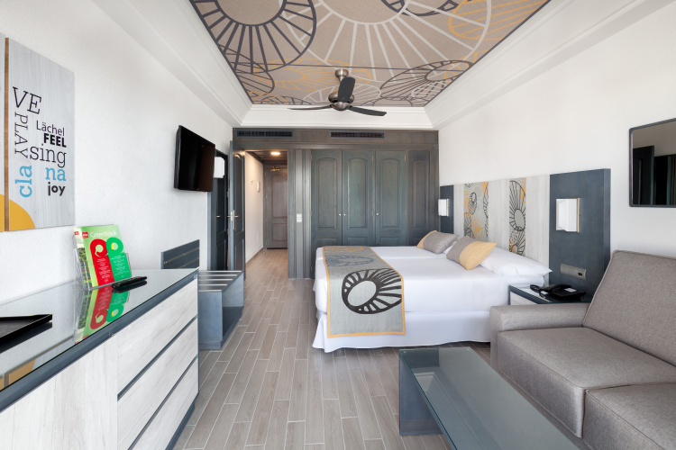 Riu Chiclana photo 6