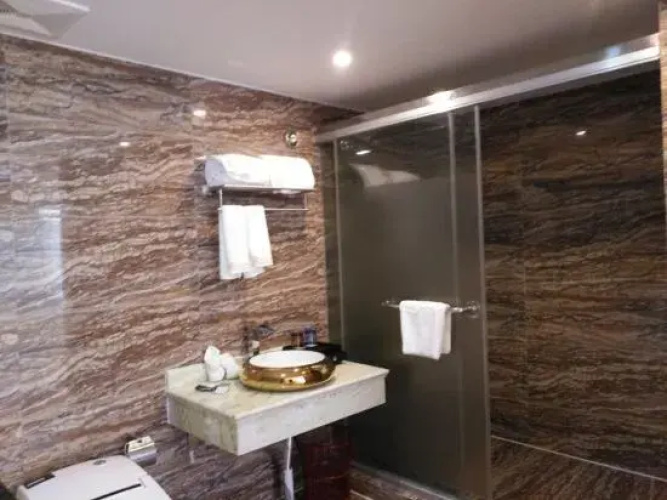 Fenglin Tianxia Hotel