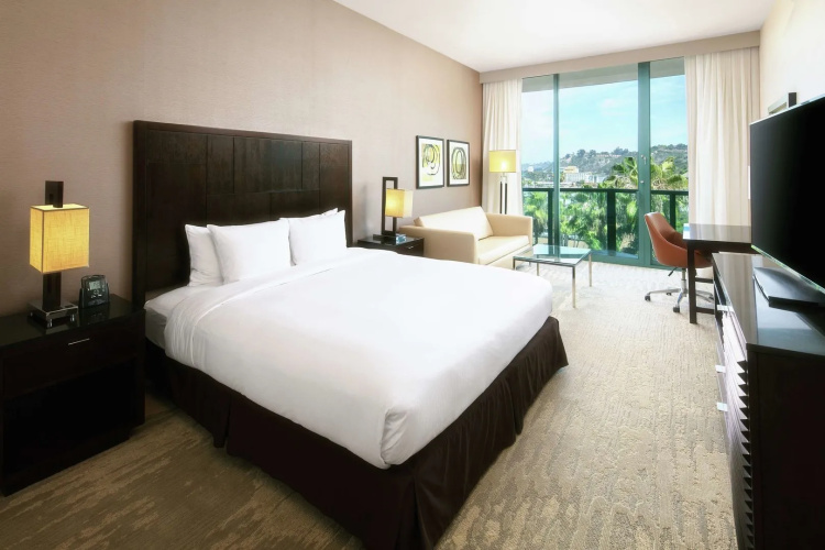 DoubleTree by Hilton San Diego - Hotel Circle