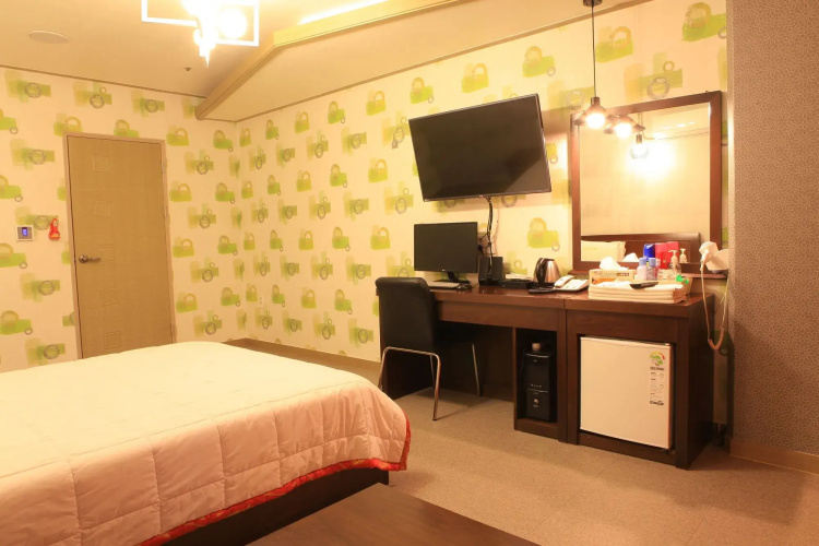 Marina Motel Busan Station