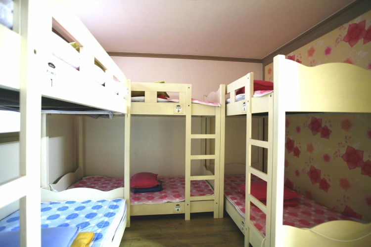 Bed in Dorm (male dorm)