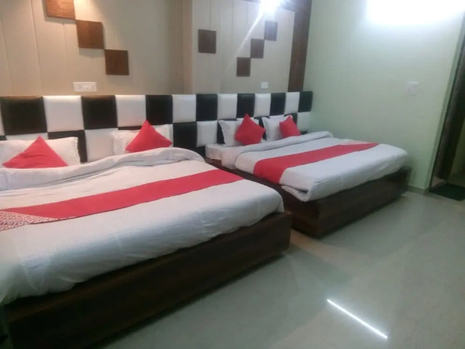 Hotel Paras Una
