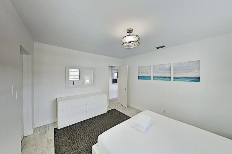 1959se3r 1 Bedroom Apts