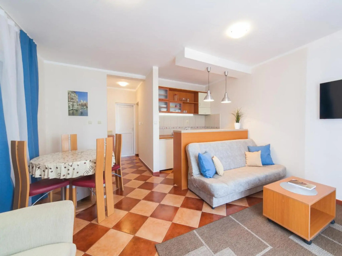 Spin Apartments
