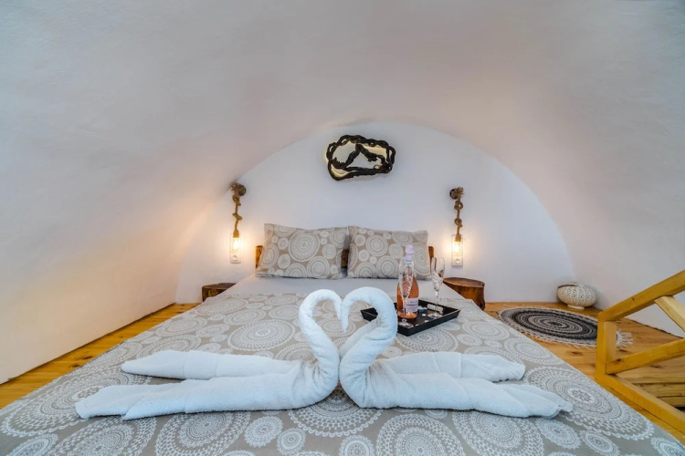 Asera Suites Near Kamari Beach