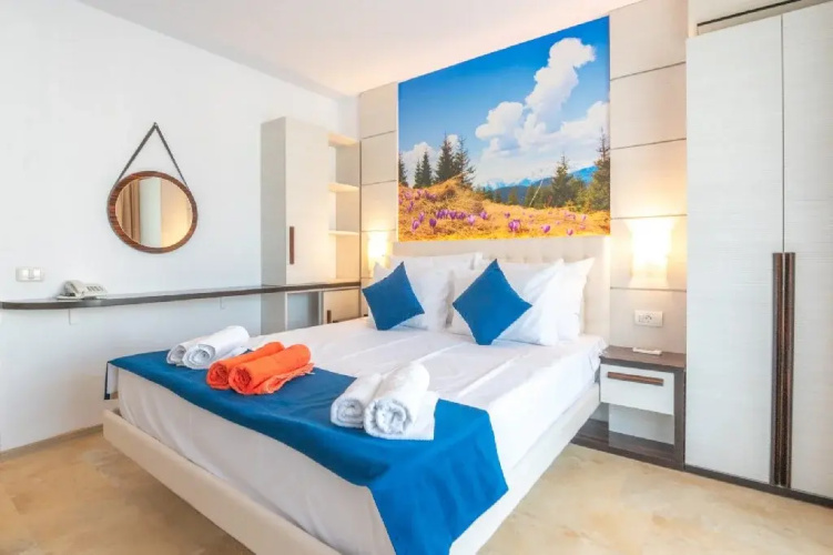 Mera Holiday Resort
