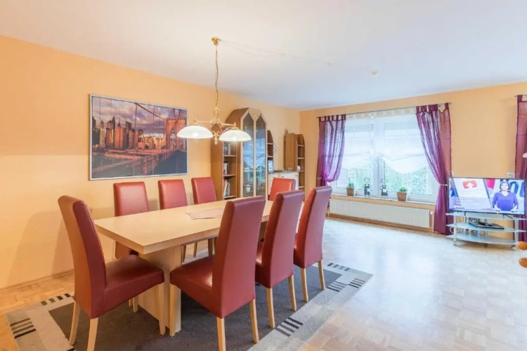 3 Bedrooms Cottage