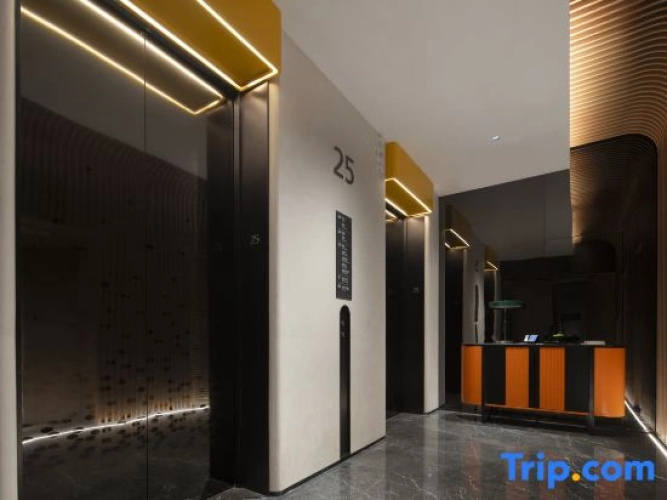 Hampton By Hilton Kunming Railway Station