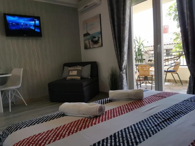 Studio with sea view