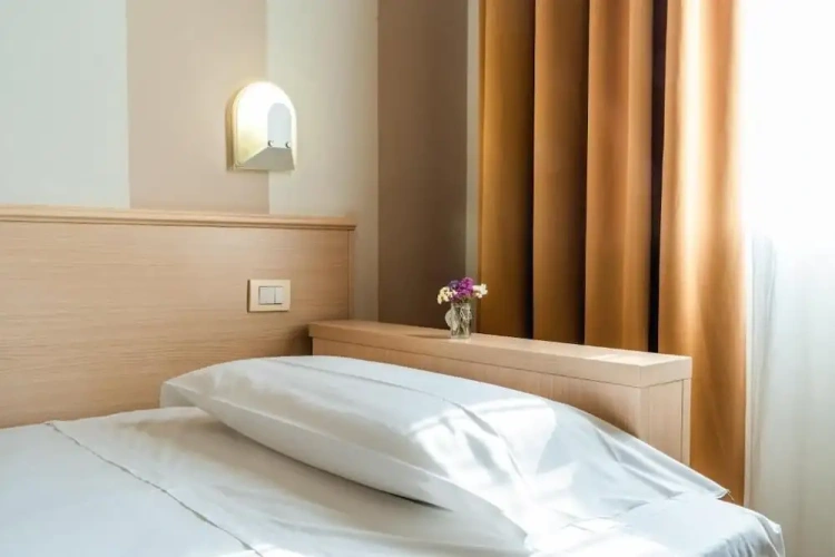 Economy room