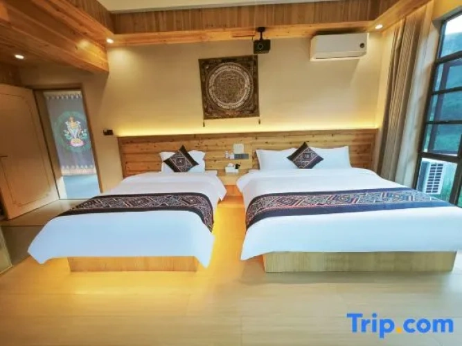 Standard Twin Family room