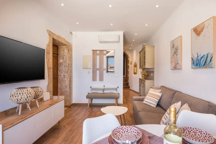Classic Apartment
