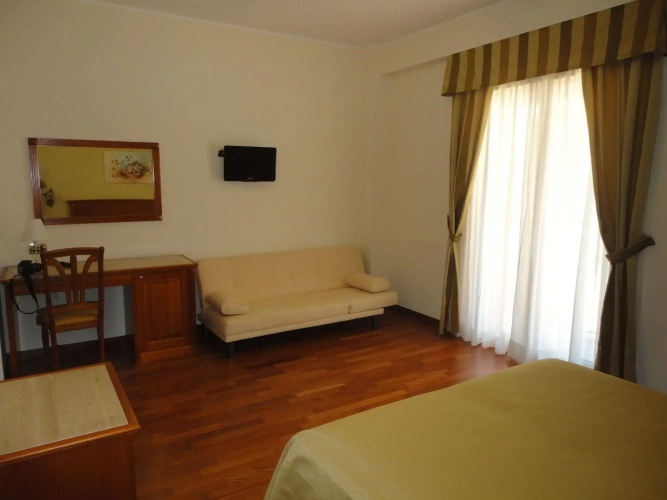 Domus Hotel