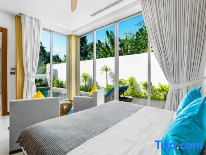 Villa with mountain view