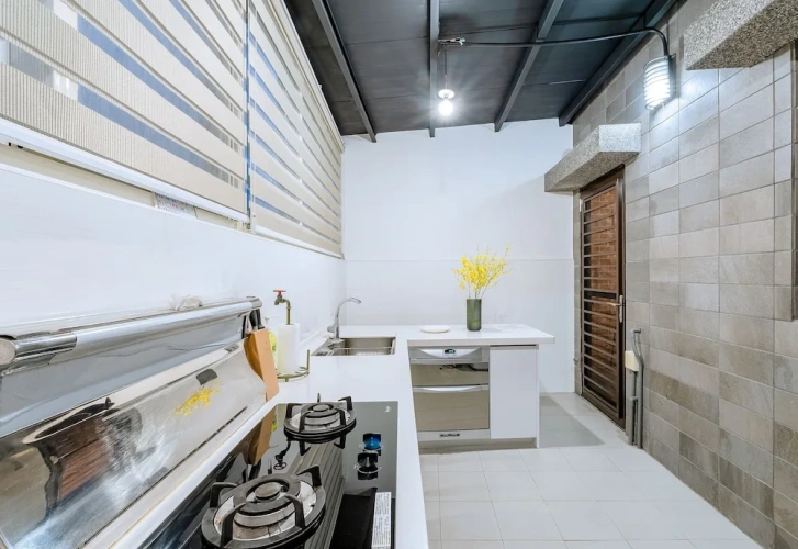 4 Bedrooms Standard Cottage