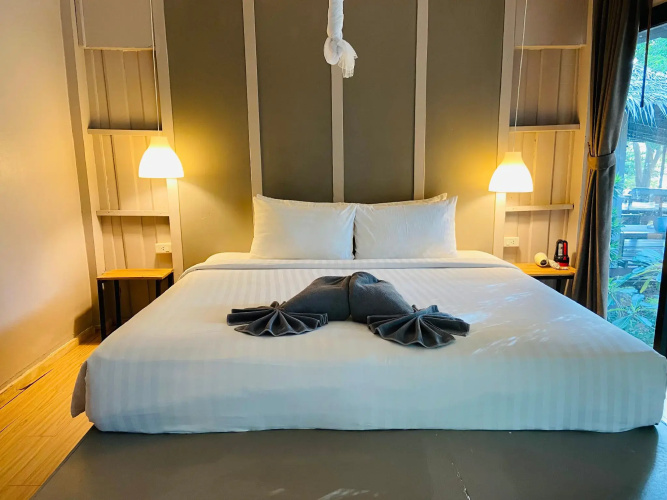 HIP Seaview Resort at Phi Phi