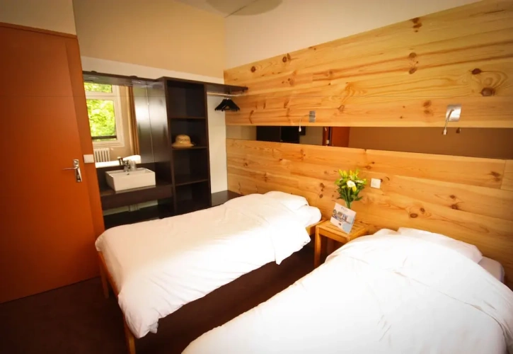 1 Bedroom Economy Suite