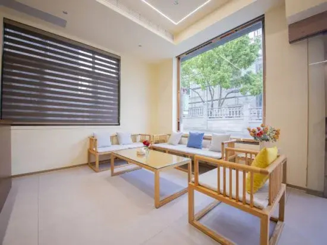 Weizhou Island Haolaiwu Holiday Villa