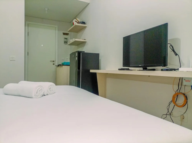 Elegant And Comfy Studio Barsa City Apartment