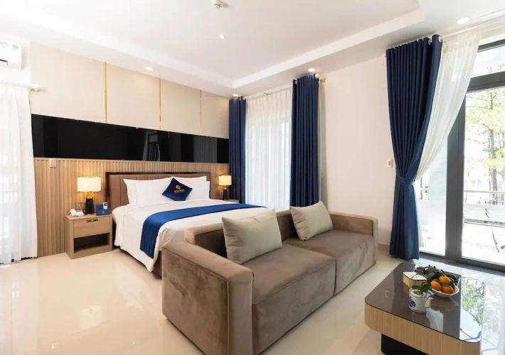 Premier room