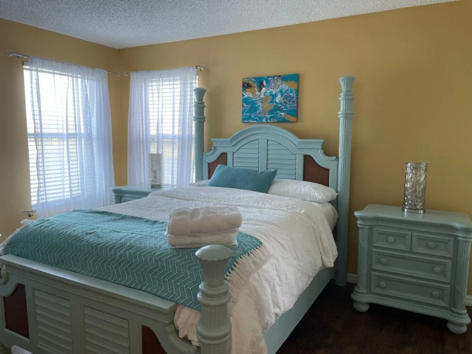 Aquamarine Hideaway