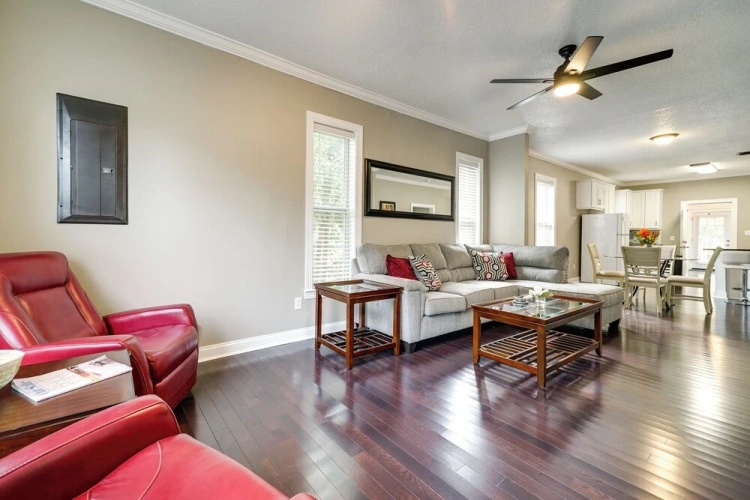 2 Bedrooms Cottage