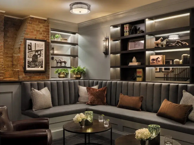1313 West Luxury Boutique Hotel