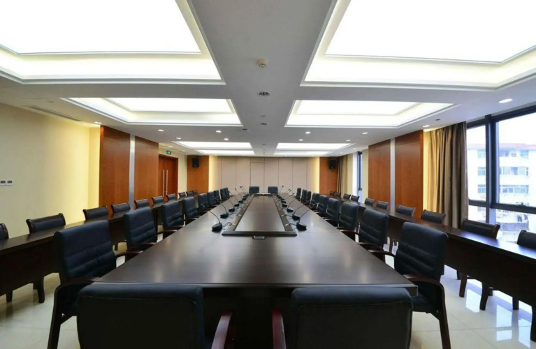 Zijing Hotel Yangzhou(扬州紫京饭店)
