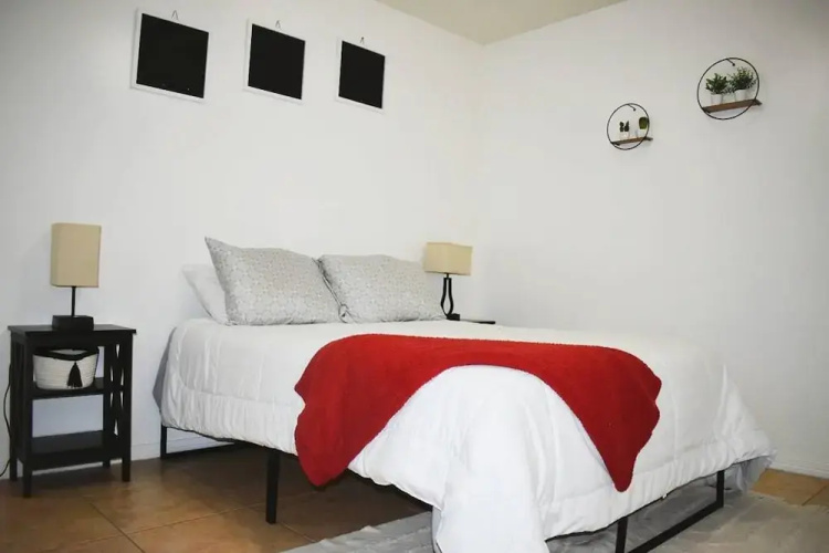2BD 2BT Apt Near University