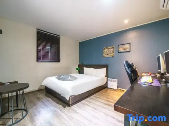Deluxe Quadruple room