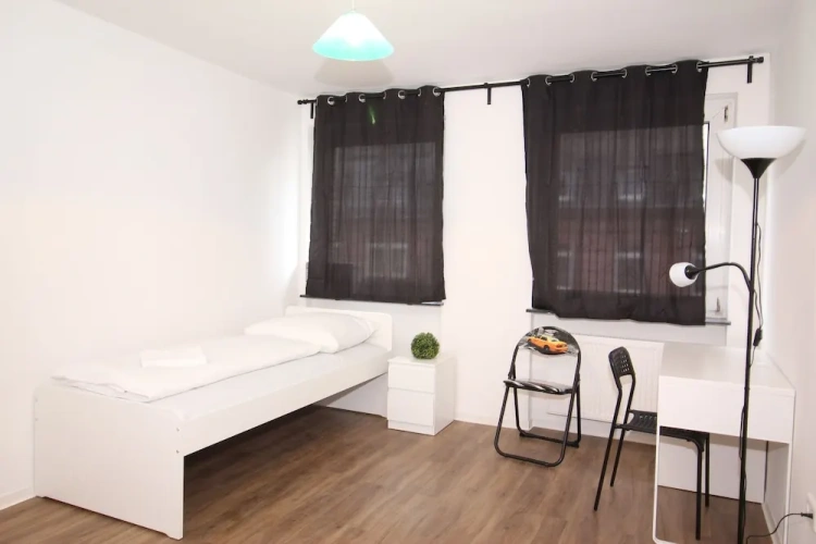 2 Bedrooms Apartment with balcony and with city view